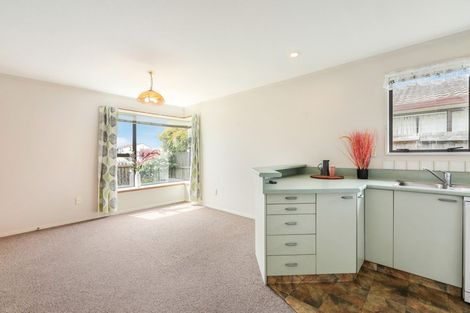 Photo of property in 147a Clarence Street, Riccarton, Christchurch, 8011