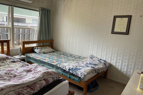 Photo of property in 2/17 Jenelin Road, Glendene, Auckland, 0602