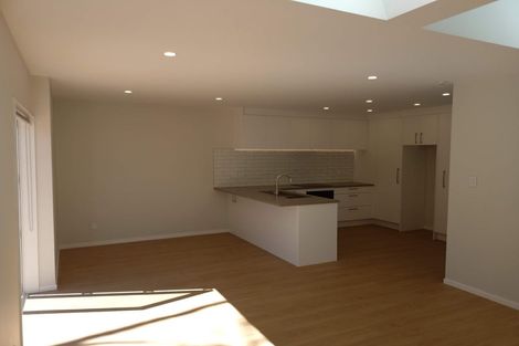 Photo of property in 39 Tui Glen Road, Birkenhead, Auckland, 0626