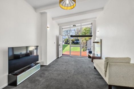 Photo of property in 97a Kawaha Point Road, Kawaha Point, Rotorua, 3010