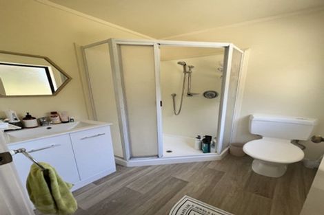 Photo of property in 1/14 Clematis Avenue, Murrays Bay, Auckland, 0630