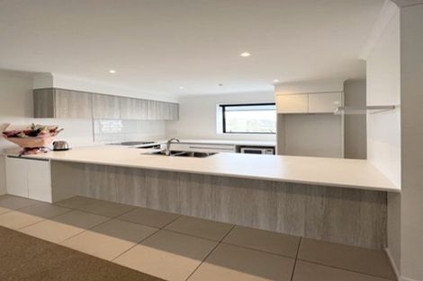 Photo of property in 217 Hobsonville Point Road, Hobsonville, Auckland, 0616