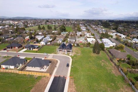 Photo of property in 23 Kakariki Crescent, Carterton, 5713