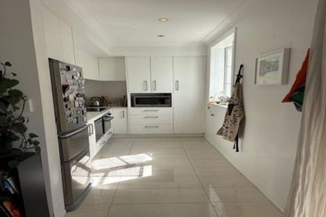 Photo of property in 8/2 Herne Bay Road, Herne Bay, Auckland, 1011