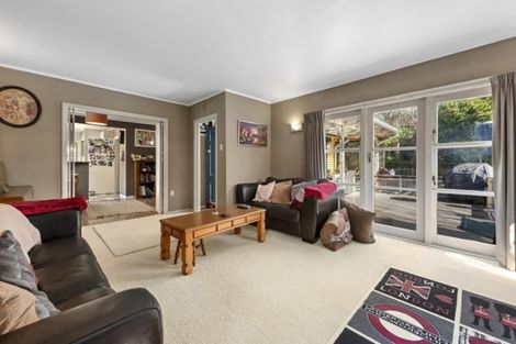 Photo of property in 2a Pempsey Street, Silverstream, Upper Hutt, 5019