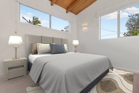 Photo of property in 68a Bay Street, Red Beach, 0932