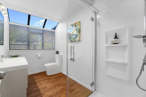 Photo of property in 32 Madill Road, St Andrews, Hamilton, 3200