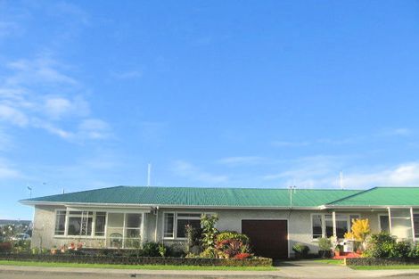 Photo of property in 2/800 Heretaunga Street East, Parkvale, Hastings, 4122