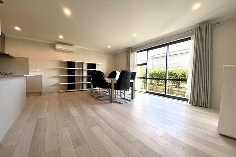 Photo of property in 5 Louis Braille Lane, Flat Bush, Auckland, 2019