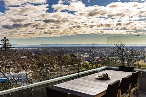 Photo of property in 67 Hackthorne Road, Cashmere, Christchurch, 8022