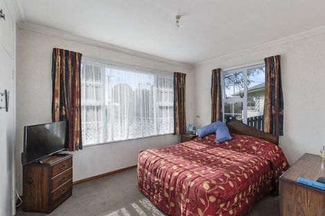 Photo of property in 94 Bartholomew Road, Levin, 5510