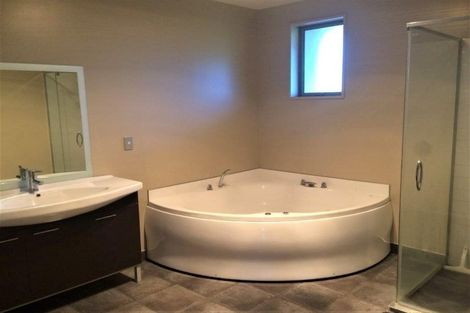 Photo of property in 7 Sherwin Avenue, Albert Town, Wanaka, 9305