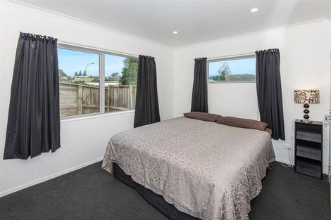 Photo of property in 2 Tua Tua Place, Baylys Beach, 0377