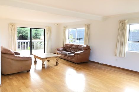 Photo of property in 2/127 Stapleford Crescent, Browns Bay, Auckland, 0630