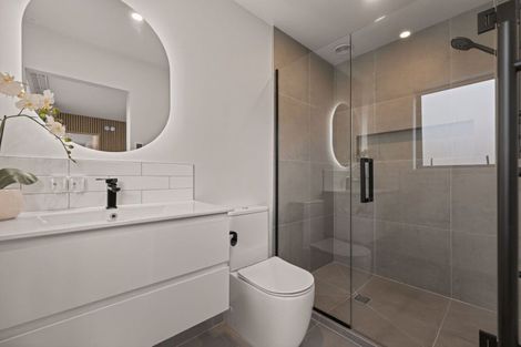 Photo of property in 51 Corriedale Road, Jacks Point, 9371