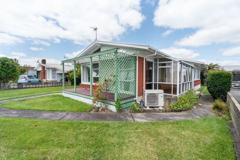 Photo of property in 10 Bowen Place, St Andrews, Hamilton, 3200