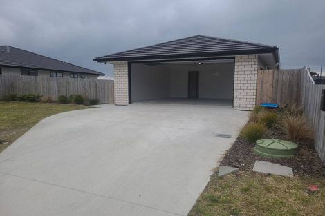 Photo of property in 5 Kapiakauri Road, One Tree Point, 0118