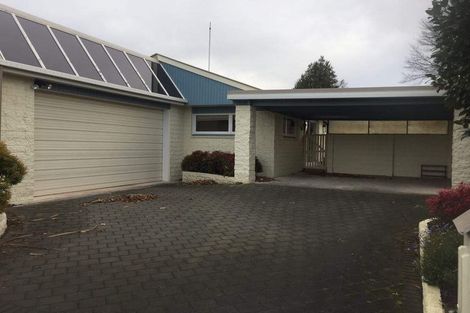 Photo of property in 55 Glenharrow Avenue, Avonhead, Christchurch, 8042