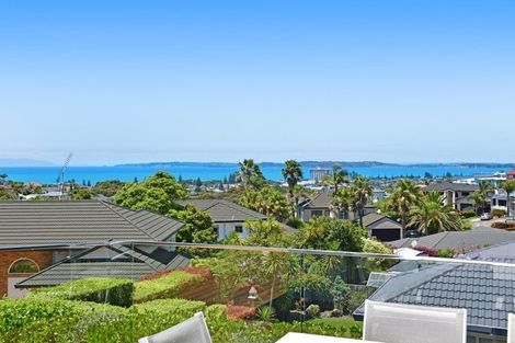 Photo of property in 56 Waldorf Crescent, Orewa, 0931