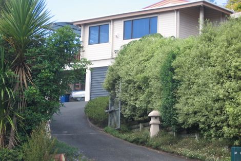 Photo of property in 32 Randal Place, Bayview, Auckland, 0629