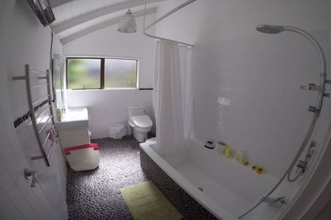 Photo of property in 1126 Whangaparaoa Road, Tindalls Beach, Whangaparaoa, 0930