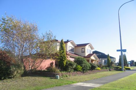 Photo of property in 46 Joseph Banks Drive, Whitby, Porirua, 5024