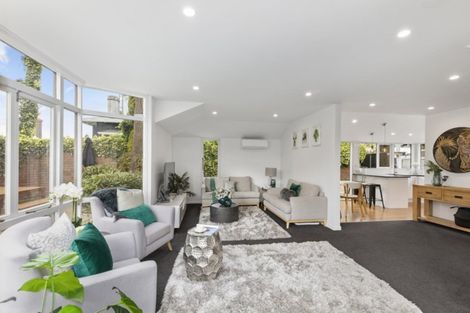 Photo of property in 84a Kings Crescent, Hutt Central, Lower Hutt, 5010