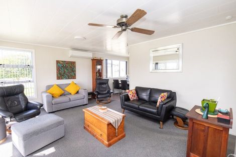 Photo of property in 41 Mahana Road, Ngatea, 3503