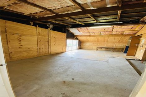 Photo of property in 4 Wakefield Street, Featherston, 5710