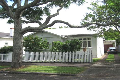 Photo of property in 52 Calgary Street, Mount Eden, Auckland, 1041