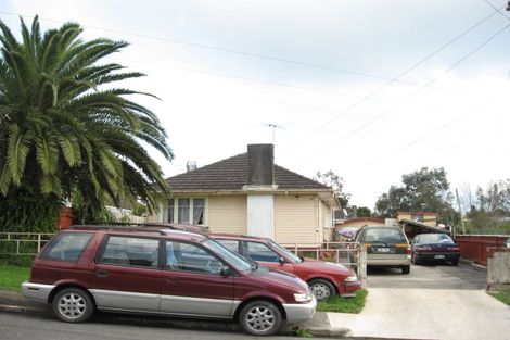 Photo of property in 49 Velvet Crescent, Otara, Auckland, 2023