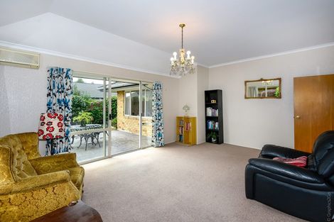 Photo of property in 21 Villa Grove, Ilam, Christchurch, 8041