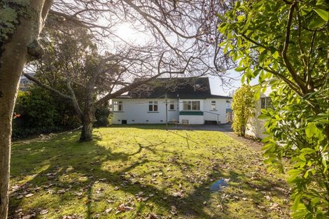 Photo of property in 70 Jickell Street, Hokowhitu, Palmerston North, 4410