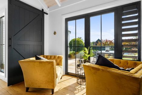 Photo of property in 3/45 Saint Kilda Road, Cambridge, 3434