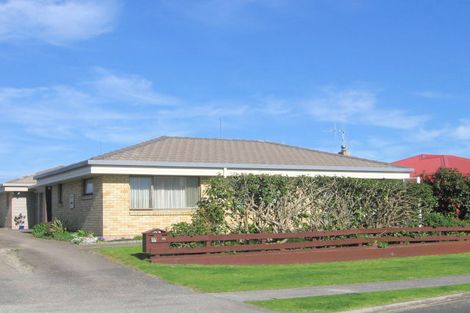 Photo of property in 44 Lee Street, Mount Maunganui, 3116