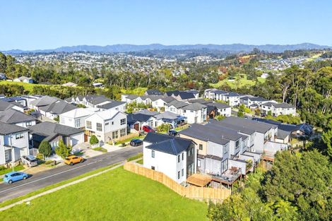 Photo of property in 1 Kaimai Avenue, Massey, 0614