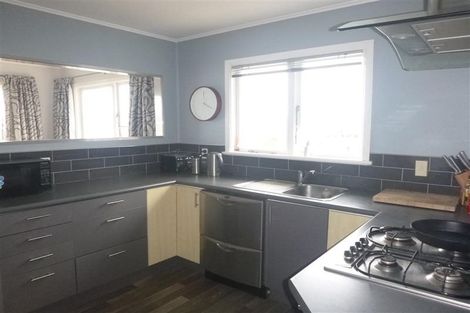 Photo of property in 80 Mulberry Street, Normandale, Lower Hutt, 5010