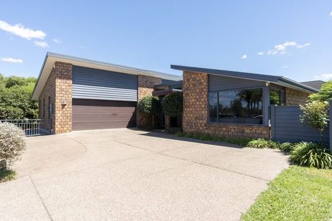 Photo of property in 1 San Clemento Way, Rototuna, Hamilton, 3210