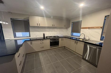 Photo of property in 32 Cyrus Street, Whalers Gate, New Plymouth, 4310