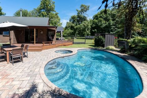 Photo of property in 77 Lee Martin Road, Tamahere, Cambridge, 3493