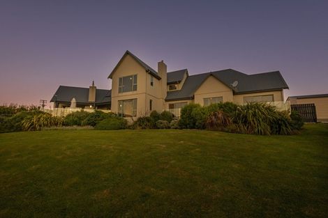 Photo of property in 307 Ngahere Park Road, Turitea, Palmerston North, 4472