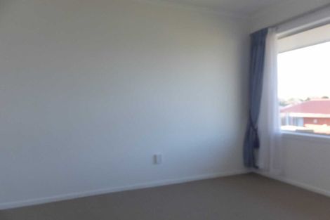 Photo of property in 2/11 Powell Crescent, Ilam, Christchurch, 8041
