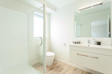 Photo of property in 33 Kotiate Street, Papamoa Beach, Papamoa, 3118