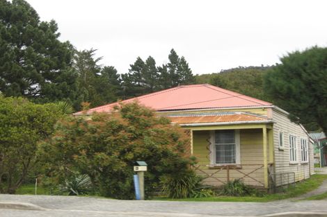 Photo of property in 669 Seven Mile Road, Runanga, 7803