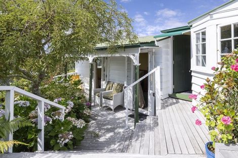 Photo of property in 159 Bleakhouse Road, Mellons Bay, Auckland, 2014