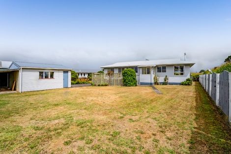 Photo of property in 53 Brennan Place, Opunake, 4616