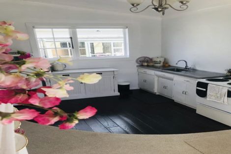 Photo of property in 44 Adderley Street, Westport, 7825