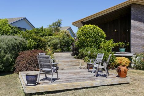 Photo of property in 20 Golders Place, Richmond Heights, Taupo, 3330