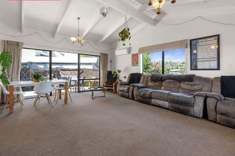 Photo of property in 21 James Cook Drive, Welcome Bay, Tauranga, 3112