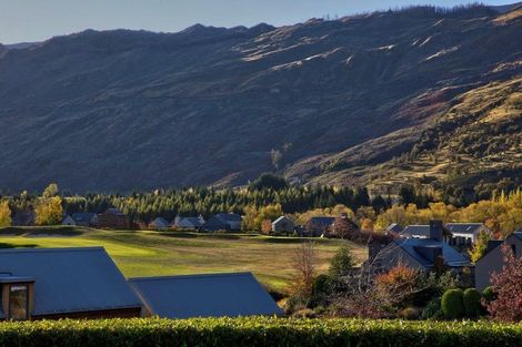 Photo of property in 10 Mica Ridge, Arrowtown, 9371